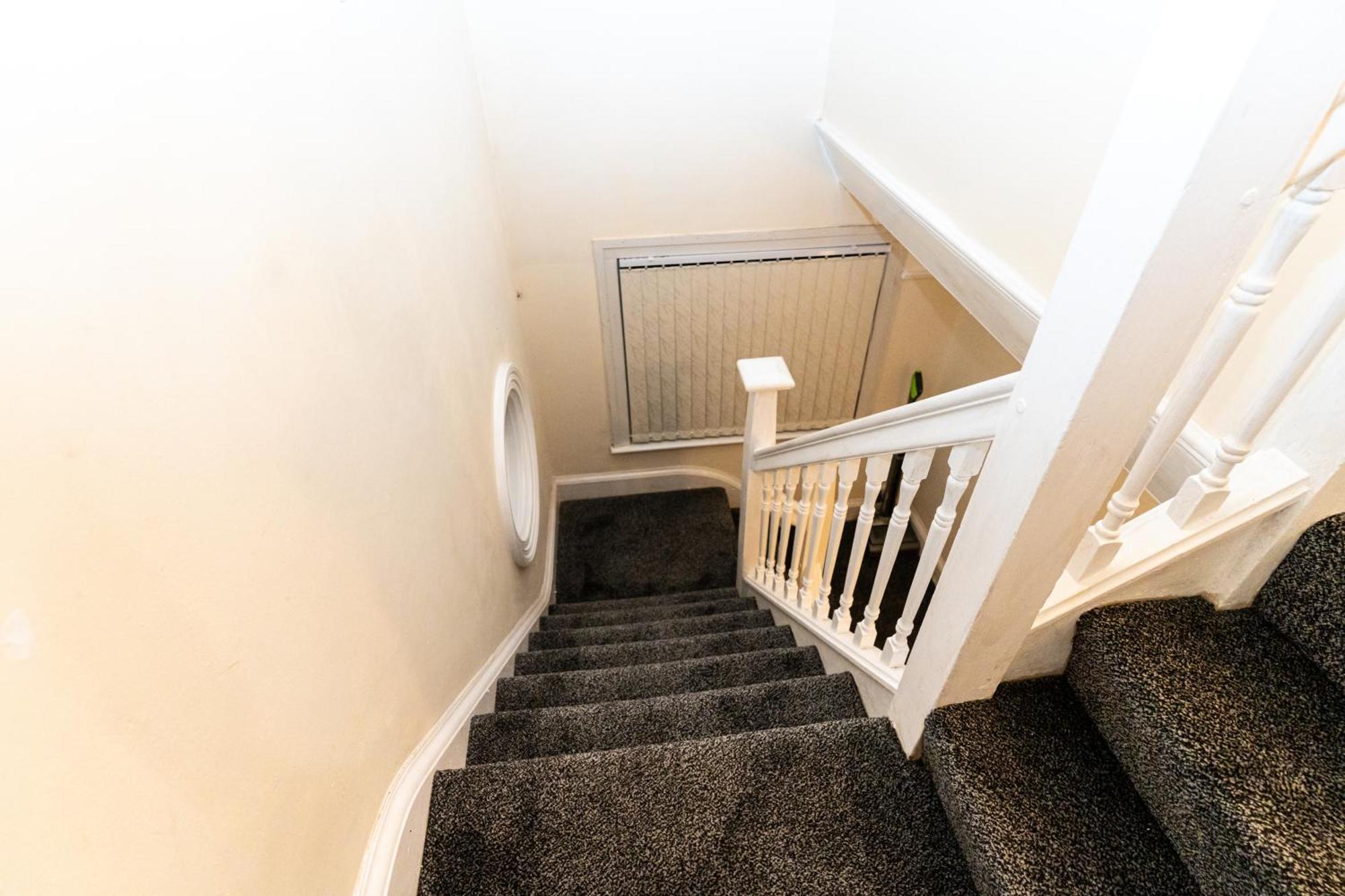 461 Shirley Road Hall B28 8ql Apartment Birmingham